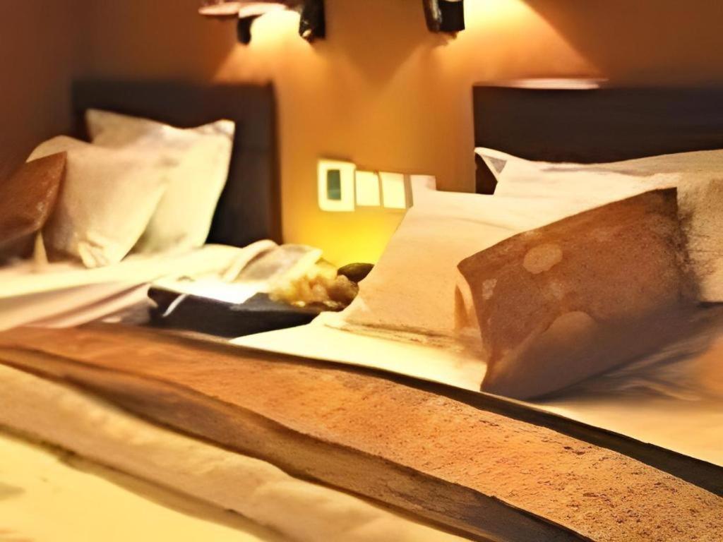 Sunny Day Hotel, Mong Kok Хонконг Екстериор снимка