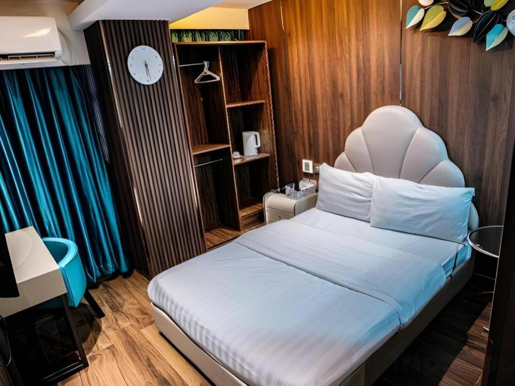 Sunny Day Hotel, Mong Kok Хонконг Екстериор снимка
